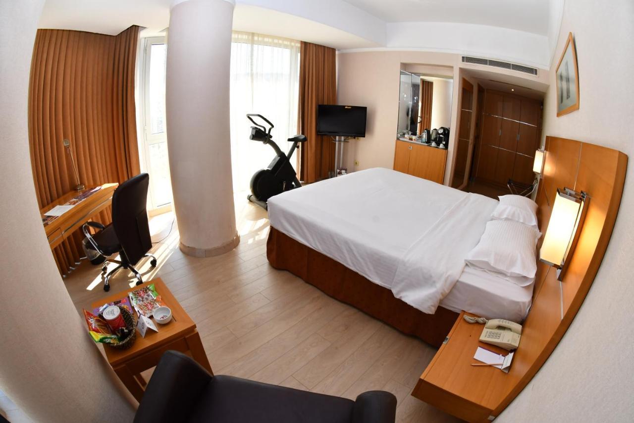 Hotel Anemon Fuar 4*